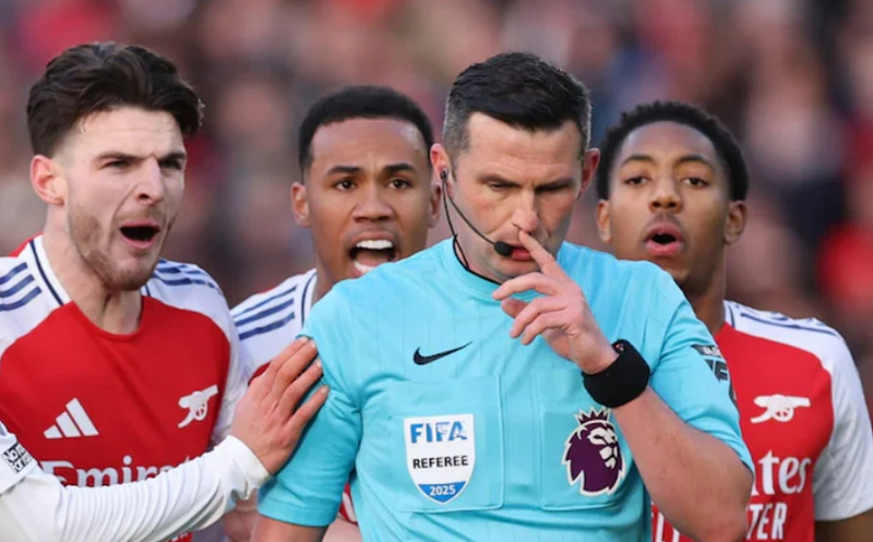 cuu-giam-doc-pgmol-bao-ve-arsenal-keu-goi-dinh-chi-michael