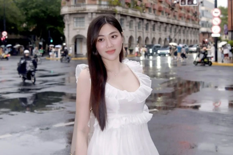 dinh-bac-vuong-nghi-an-hen-ho-cung-hot-girl