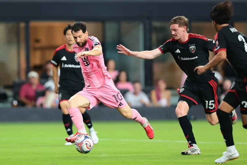 messi bao nhieu tuoi